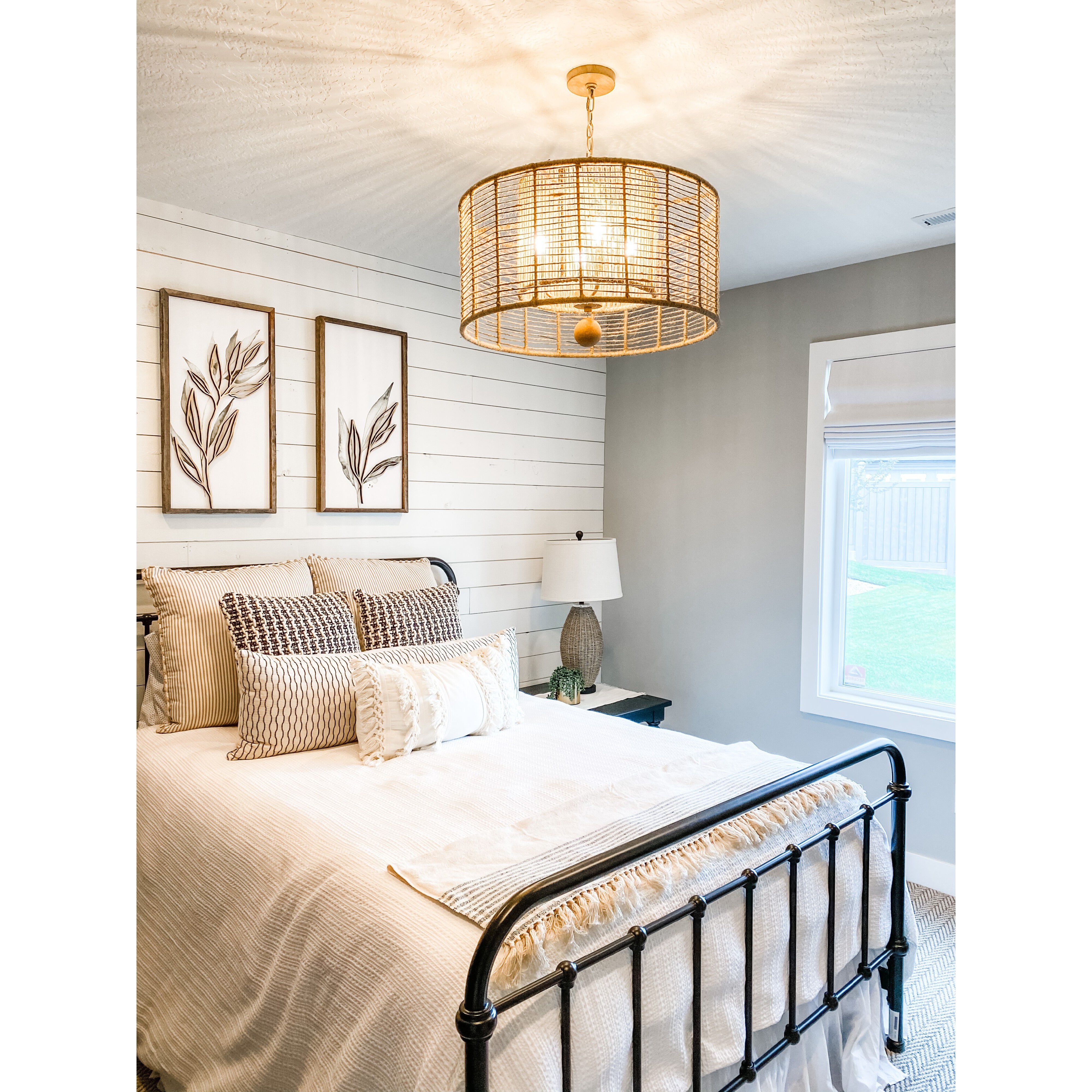 Crystorama jayna chandelier hotsell in burnished silver
