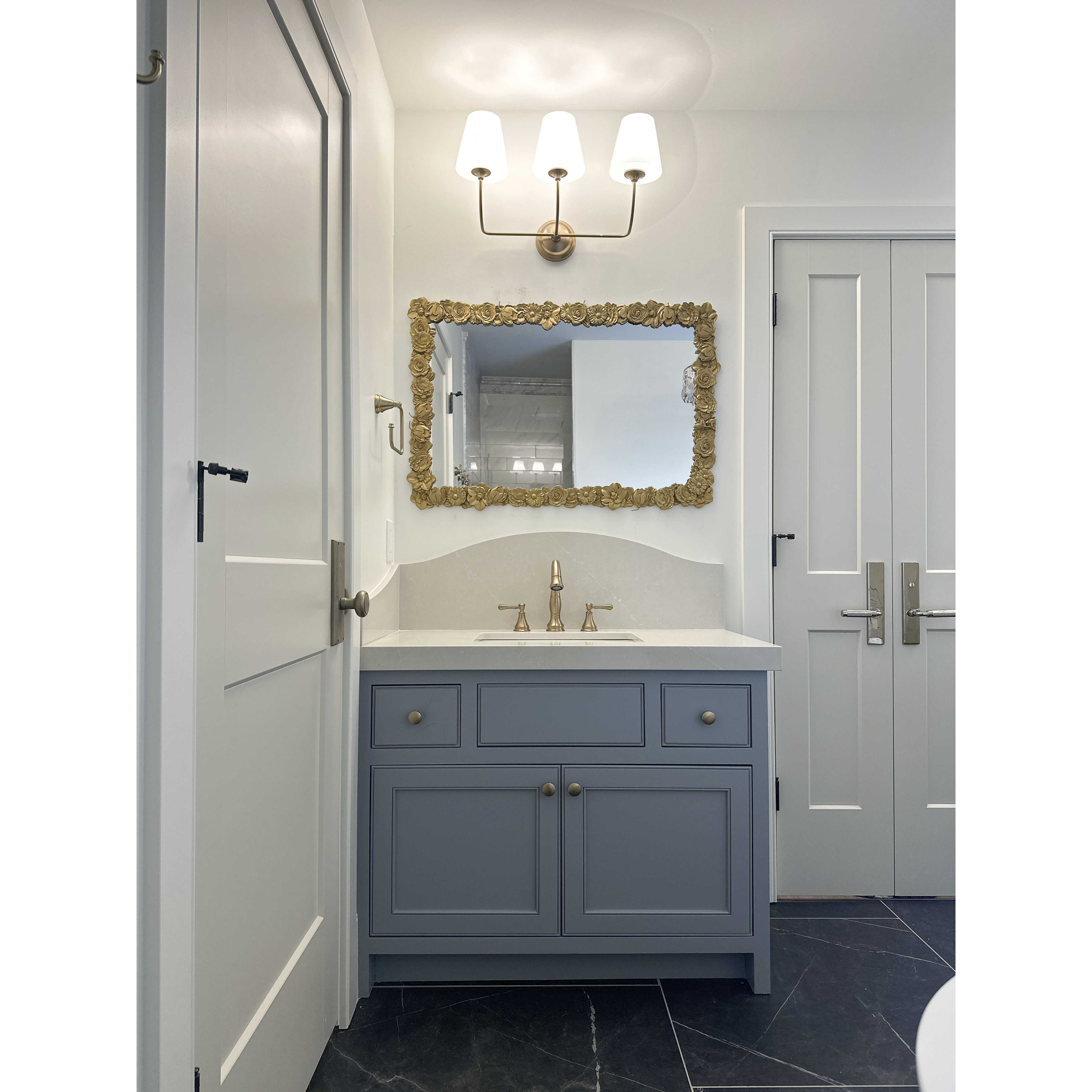 Sylvan Bath Vanity Light Wall Light in Vibrant Gold