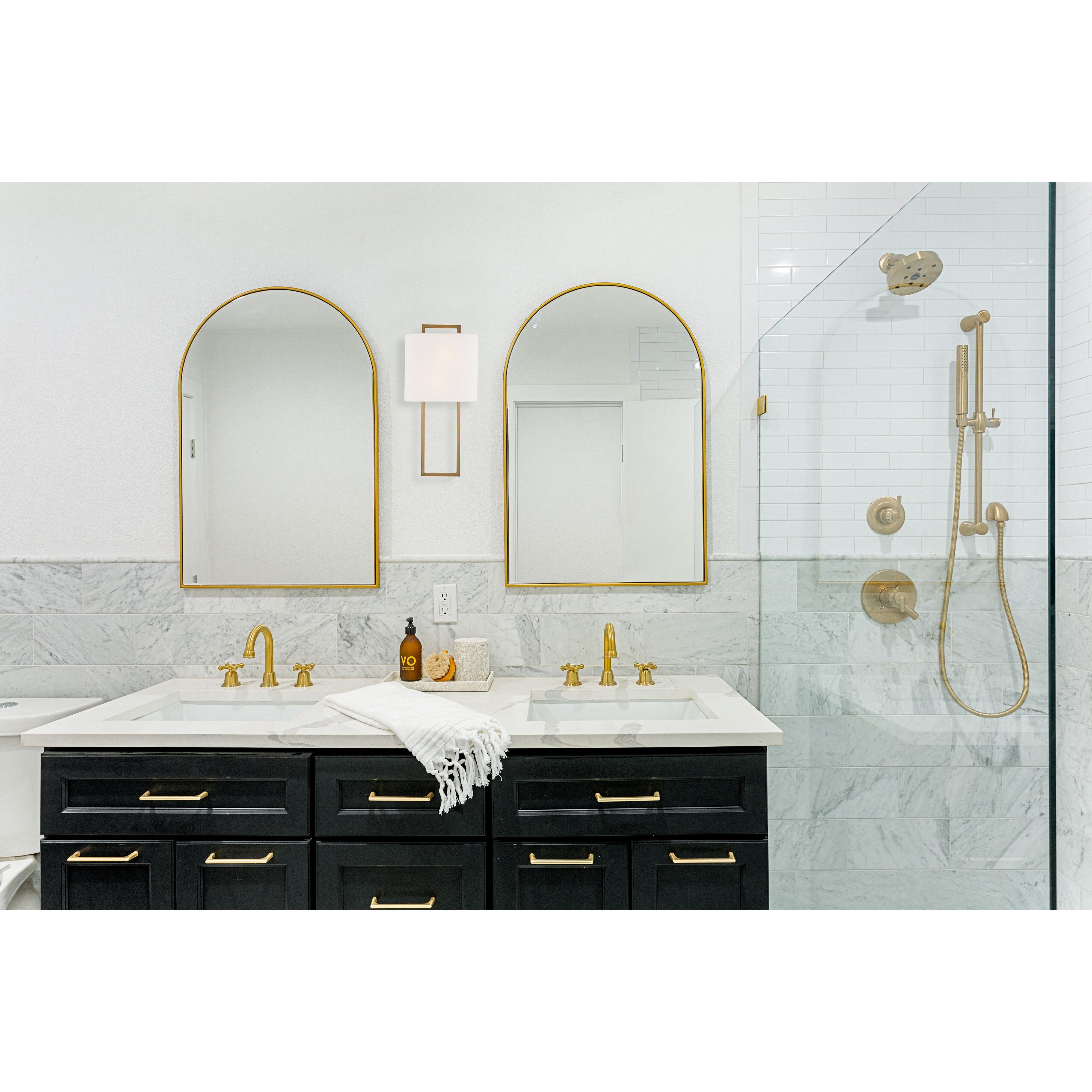 Fremont Bath Wall Light in Vibrant Gold