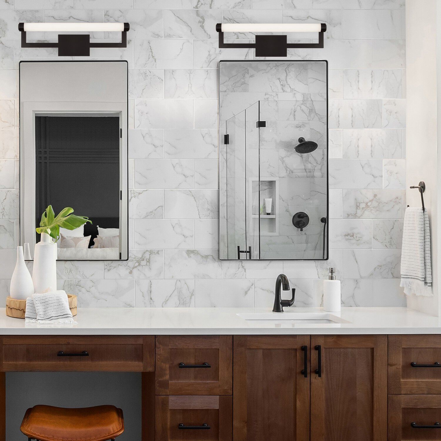 Matte black hotsell bathroom vanity light